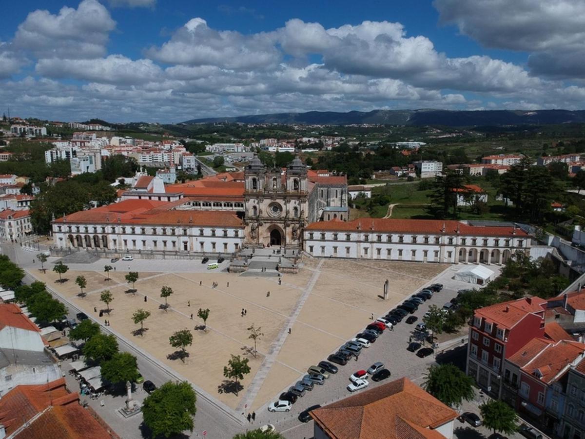 Quartos Confortaveis Em Casa Proximo Ao Mosteiro Homestay *