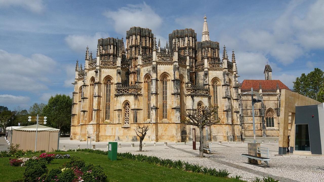 Homestay Quartos Confortaveis Em Casa Proximo Ao Mosteiro Batalha