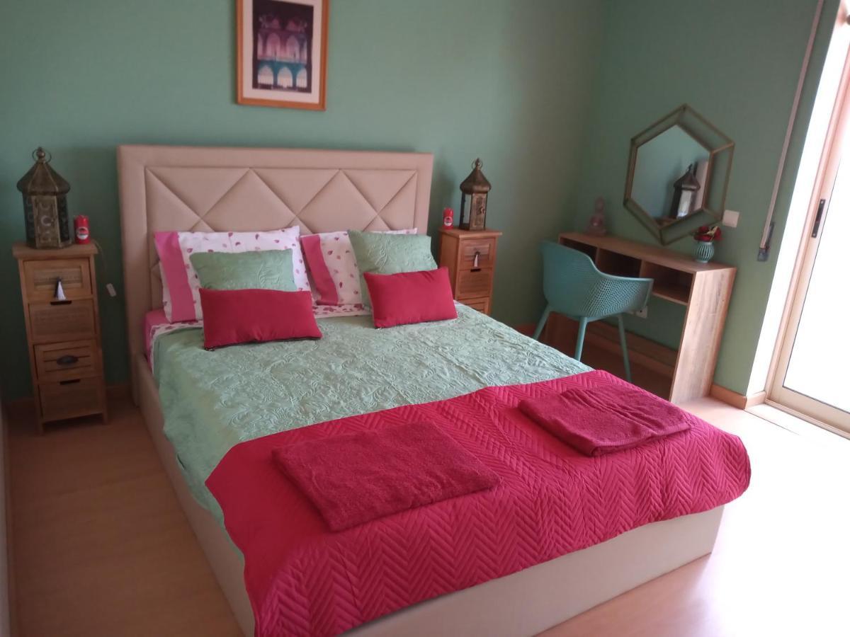 Quartos Confortaveis Em Casa Proximo Ao Mosteiro