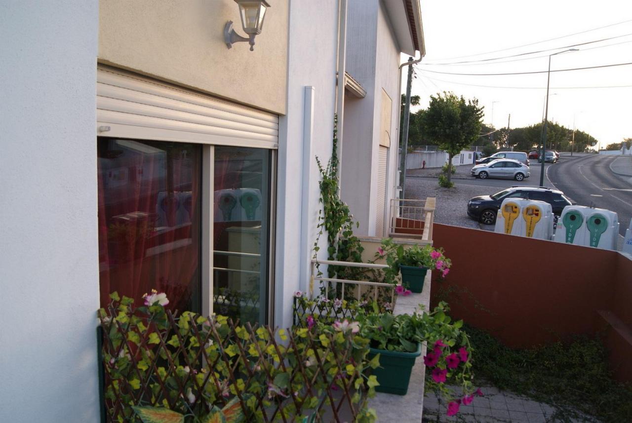 Homestay Quartos Confortaveis Em Casa Proximo Ao Mosteiro Batalha